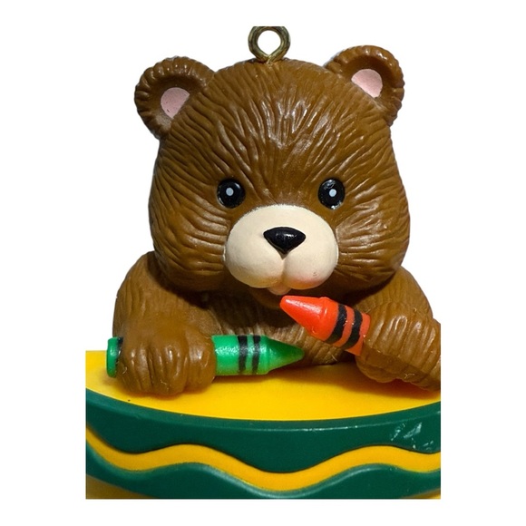 Crayola Teddy Bear Crayon Box Christmas Ornament by Binney & Smith Vintage 1992 - Picture 4 of 11